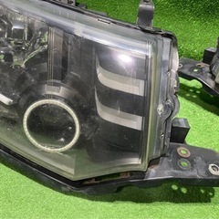 デリカ　D5 ヘッドライト　インナーブラック　イカリングの画像