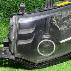 デリカ　D5 ヘッドライト　インナーブラック　イカリングの画像