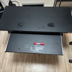 昇降デスクの画像