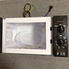 comfee'　電子レンジ 650W 60Hwの画像