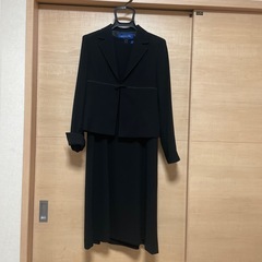フォーマルスーツ　喪服　11号の画像