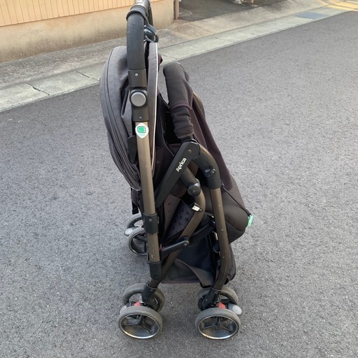 ベビーカー　アップリカ　オプティアプレミアム