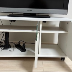 テレビボードの画像