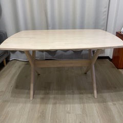 ニトリ　ダイニングテーブル　120cm幅　の画像