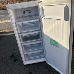 三菱電機 冷凍庫 2021年製 、引き出しタイプの冷凍庫です。の画像