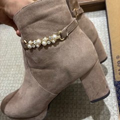 パンプス　キラキラ　２３.5センチの画像