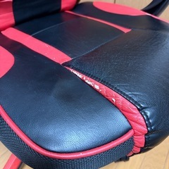 【取引中】ゲーミングチェアの画像