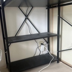 デスク　
机の画像