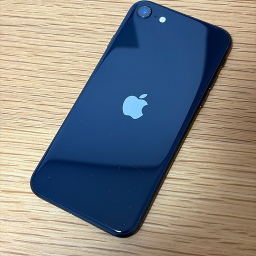 iPhone SE 第三世代　64gbSIMフリー