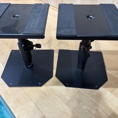 スピーカースタンド2個セットの画像
