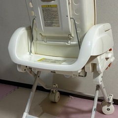 コンビ ハイローチェアの画像