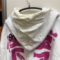 メンズパーカーの画像