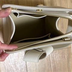 OSTKAKA lycka23 バッグの画像