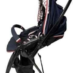 コンビ メチャカル ハンディ ベビーカーの画像