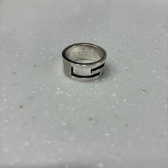 GUCCI シルバーリング ポーチ付き グッチ ジーリング 箱付き gリングの画像