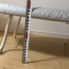 フック付き 低めのアイロン台  グレーの画像