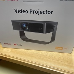 プロジェクター 4K 家庭用【公式認証アプリ＆ライブTV】小型ポータブルプロジェクター[自動フォーカス&自動台形補正&自動画面適応&自動障害物回避]Netflix/YouTube/PrimeVideo/U-NEXT/Hulu スマホ/PC/DVD/Switchなどに対応 日本語取扱説明書 PUTRIMS S36の画像