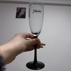 お皿、コップ　食器 現場にはもっとおいている予定です　お金入れてくれたら神ですの画像