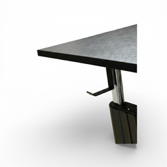 背面収納付き昇降式ゲーミングデスクの画像