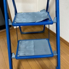 折りたたみ式３段脚立の画像