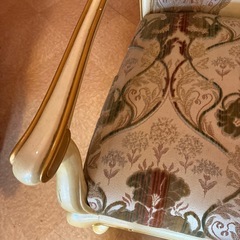 ①アンティークチェアの画像