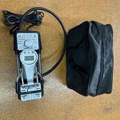 12v 　ダブルシリンダー　エアコンプレッサーの画像