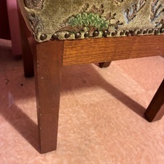 ②アンティーク緑色スツールの画像