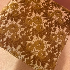 木製アンティークスツールの画像