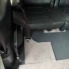 ハイエースバン　三列目シート化kitの画像