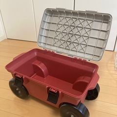 カインズ、動く収納イスの画像