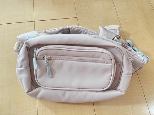 未使用　POMULU 2WAY POMULU　ボディバッグ・ウエストポーチ　ポムル　抱っこ紐　ヒップシート 