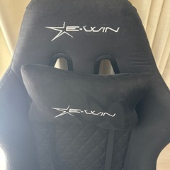 Ｅ-WINゲーミング座
椅子の画像