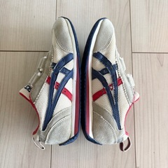 18.0㎝ / キッズ　アシックススクスク　スニーカーの画像