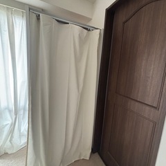 カーテン付き　簡易クローゼット　伸縮できますの画像