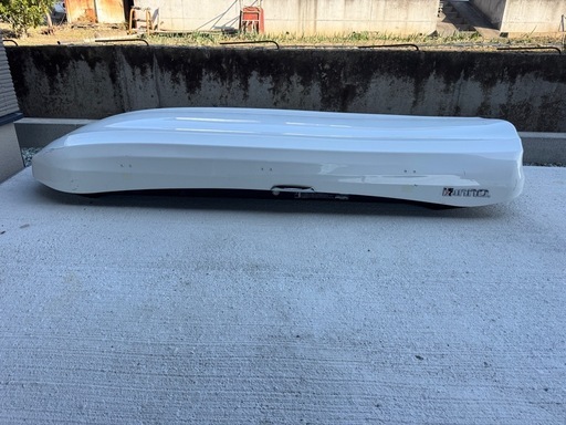 ルーフボックス inno WEDGE660