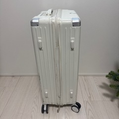 キャリーケースの画像