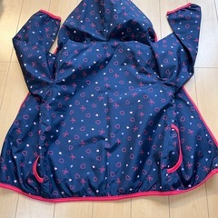 リボン柄かわいい！ウインドブレーカーの画像