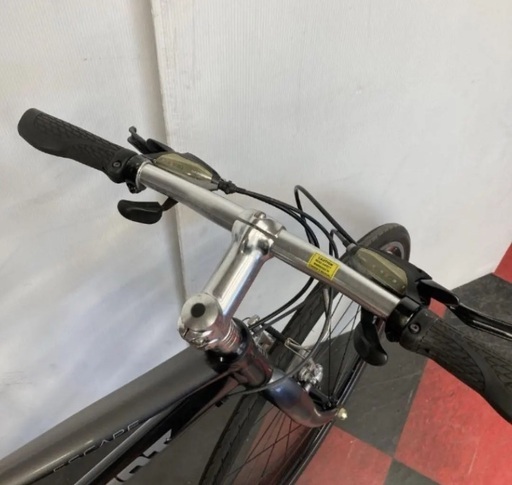 引取限定クロスバイク GIANT ESCAPE R3