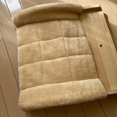 猫タワーの一部の画像