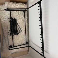 ズボンラックの画像