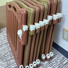 ベビーサークル　ペットサークル　ベビーゲートの画像