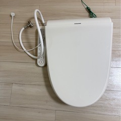 東芝温水洗浄便座（家庭用）の画像
