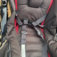 アップリカ B型ベビーカー ブラック×レッドの画像