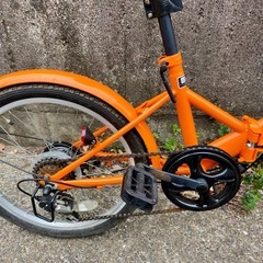折りたたみ自転車(付属品付き)の画像