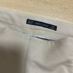 ZARA きれいめパンツ/入学式やパーティなどの画像