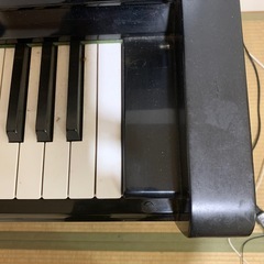 アップライトピアノ　ヤマハ U1Hの画像