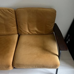 コーデュロイの2人掛けソファーの画像