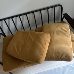 コーデュロイの2人掛けソファーの画像