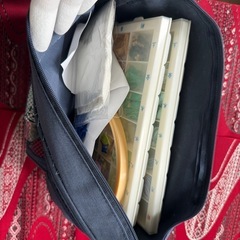 刺繍セット、マスキングテープ、トイレットペーパー芯の画像