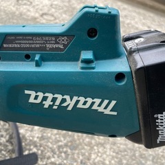 makita マキタ 18v 草刈機 MUR190SD 充電式草刈機　バッテリーの画像